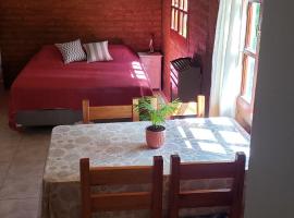 Casa Sur, hotel near El Bolson Airport - EHL, 