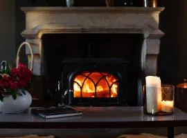 Escapade luxe au Moulin Renaudiots - Refuge cosy & vin au coin du feu