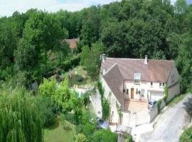 Le Jardin des Roches, hotel with parking in Moigny