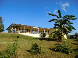 Hostal Casa Las Lajas, hotell i Las Lajas