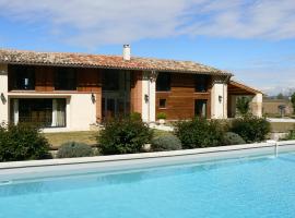 Chambres d'hôtes La Masquière – hotel w mieście Villefranche-de-Lauragais