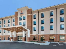 Comfort Suites Greensboro-High Point, hotel in Greensboro