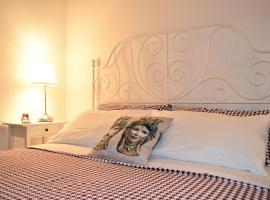 IL MORO holiday home, hotel v destinaci Siracusa