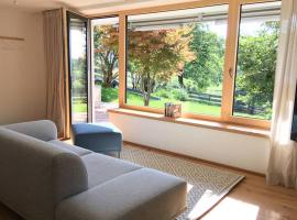 Apartment - SÜDWÄRTS - im Blauen Land、ムルナウ・アム・シュタッフェルゼーのホテル