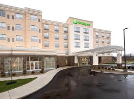 Holiday Inn - Kalamazoo West, an IHG Hotel โรงแรมใกล้Kalamazoo/Battle Creek International Airport - AZOในคาลาเมซู