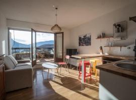 Appartement Talloires vue lac et montagnes、La Pirrazのバケーションレンタル