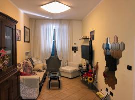 APPARTAMENTO GABBRO-ROSIGNANO MARITTIMO, kuća za odmor ili apartman u gradu 'Gabbro'