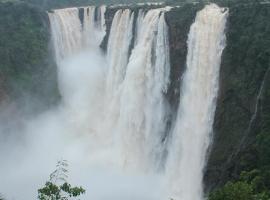 Māvingundi में, होटल KSTDC Hotel Mayura Gerusoppa, Jogfalls