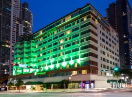 Holiday Inn Hotel Port of Miami-Downtown, an IHG Hotel, hotel near American Police Hall of Fame & Museum, Miami