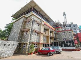 Hotel Caveri, hotel in Madikeri