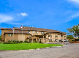 Quality Inn & Suites Lawrence - University Area – hotel w mieście Lawrence