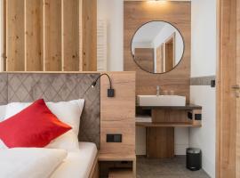 Bergappartements Pröll, хотел близо до Bubble Shuttle, Клайнарл