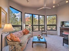 Sedona Apartment with Private Patio and Red Rock Views, מלון בסדונה