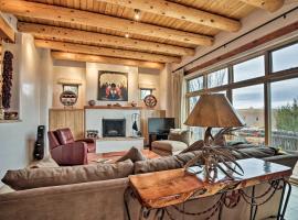 Adobe-Style Home with Views Less Than 5 Mi to Santa Fe Plaza, holiday home in Santa Fe