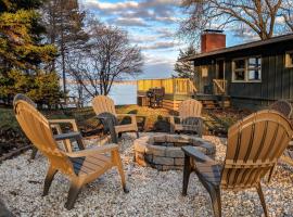 Renovated and Cozy Cottage on Cayuga Lake Wine Trail, מלון בסנקה פולס