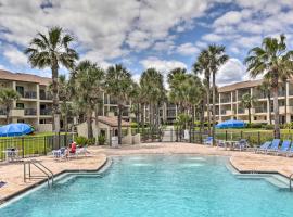 Beachside St Augustine Vacation Rental Condo!, hotell i Coquina Gables