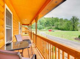 Cozy Bryson City Cabin - 6 Miles to Harrahs!, vacation rental in Bryson City