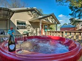 Broken Bow Cottage with Deck, Hot Tub and Fire Pit!