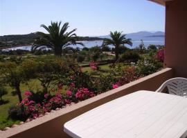 Residence Porto Coda Cavallo, apartmánový hotel v destinácii San Teodoro