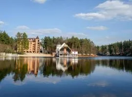 Заміський комплекс "Пуща Лісна"