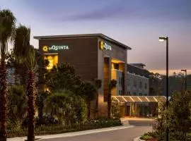 La Quinta Inn & Suites by Wyndham Orlando I-Drive Theme Parks