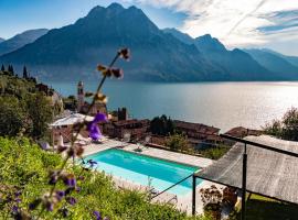 IseoLakeRental - Vacanza Romantica: Riva di Solto'da bir otel