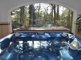 Private Wellness Apartment, hotel spa di Pecs