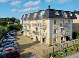 VILLA DORA - CENTRUM, PODGRZEWANY BASEN 5m x 10m, Plac zabaw, Parking