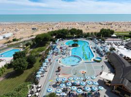 Aparthotel Holiday, hotel di Bibione