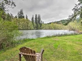 Vida Cabin with Yard and Grill on McKenzie River!