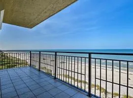 Oceanfront Condo with Balcony- Walk to Flagler Ave
