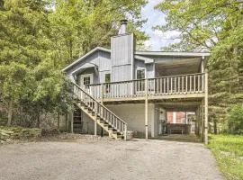 Deep Creek Lake Cottage with Hot Tub and Billiards!