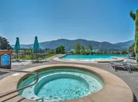Lake Chelan Resort Condo Pool and Hot Tub Access!