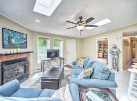 Catskills Home, 5 Mins to Windham Mtn Resort!, hotel u gradu Vindham