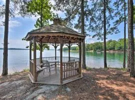 Condo on Lake Keowee with Resort Amenities and Pool!