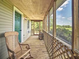 Cozy Rixeyville Cottage with Deck, Grill, and Stabling, hotel near Brandy Station Battlefield Park, Remington