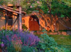 Old Taos Guesthouse B&B, romantisk hotel i Taos