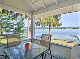 Petoskey Waterfront Cottage with Deck and Grill!, hotel in Petoskey