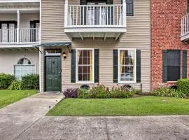 Updated Baton Rouge Townhouse about 2 Mi to LSU!