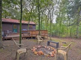 Hochatown Hideaway Hot Tub, Grill and Fire Pit!