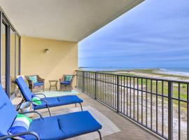 Ocean-View Condo with 2 Pools and Resort Amenities!, ваканционно жилище в Дофин Айлънд