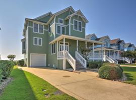 Manteo Waterfront Resort Home with 30-Ft Dock!, spa hotel in Manteo