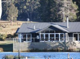 Currawong Lakes Tasmania, hótel með bílastæði í Lake Leake