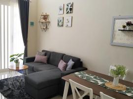 Villa Kayana F15 - 2 Bedroom Full AC, casă de vacanță din Karangploso