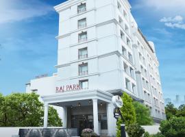 Raj Park Hotel Chennai, hotel a Alwarpet, Chennai