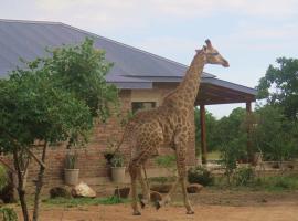 Mkhiweni Villa at Dombeya Wildlife Estate, hôtel à Mbabane