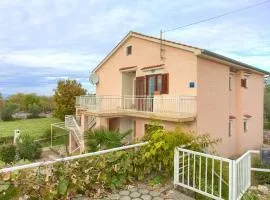Rasopasno Apartment with terrace and private parking