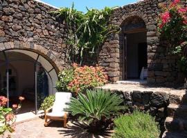 Dammuso Sant'Anna, dovolenkový dom v destinácii Pantelleria