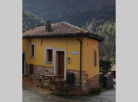 La Casina , Casa con encanto, lacný hotel v destinácii Ribadesella