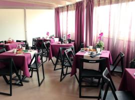 Hotel Vittorio Emanuele – hotel w mieście Floridia